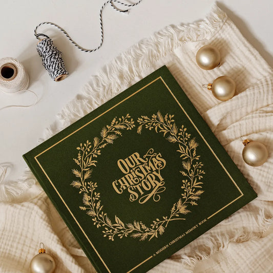 Our Christmas Story: A Keepsake and Memory Book for Familes