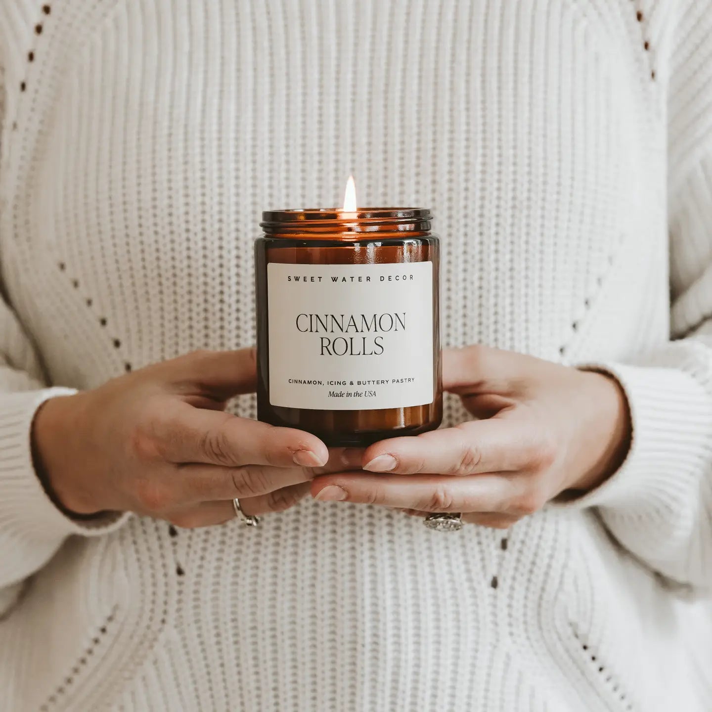 Cinnamon Rolls 9 oz Soy Candle - Fall Decor & Gifts