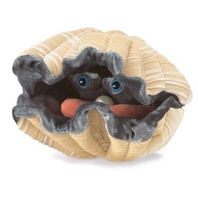 Giant Clam Puppet 3067